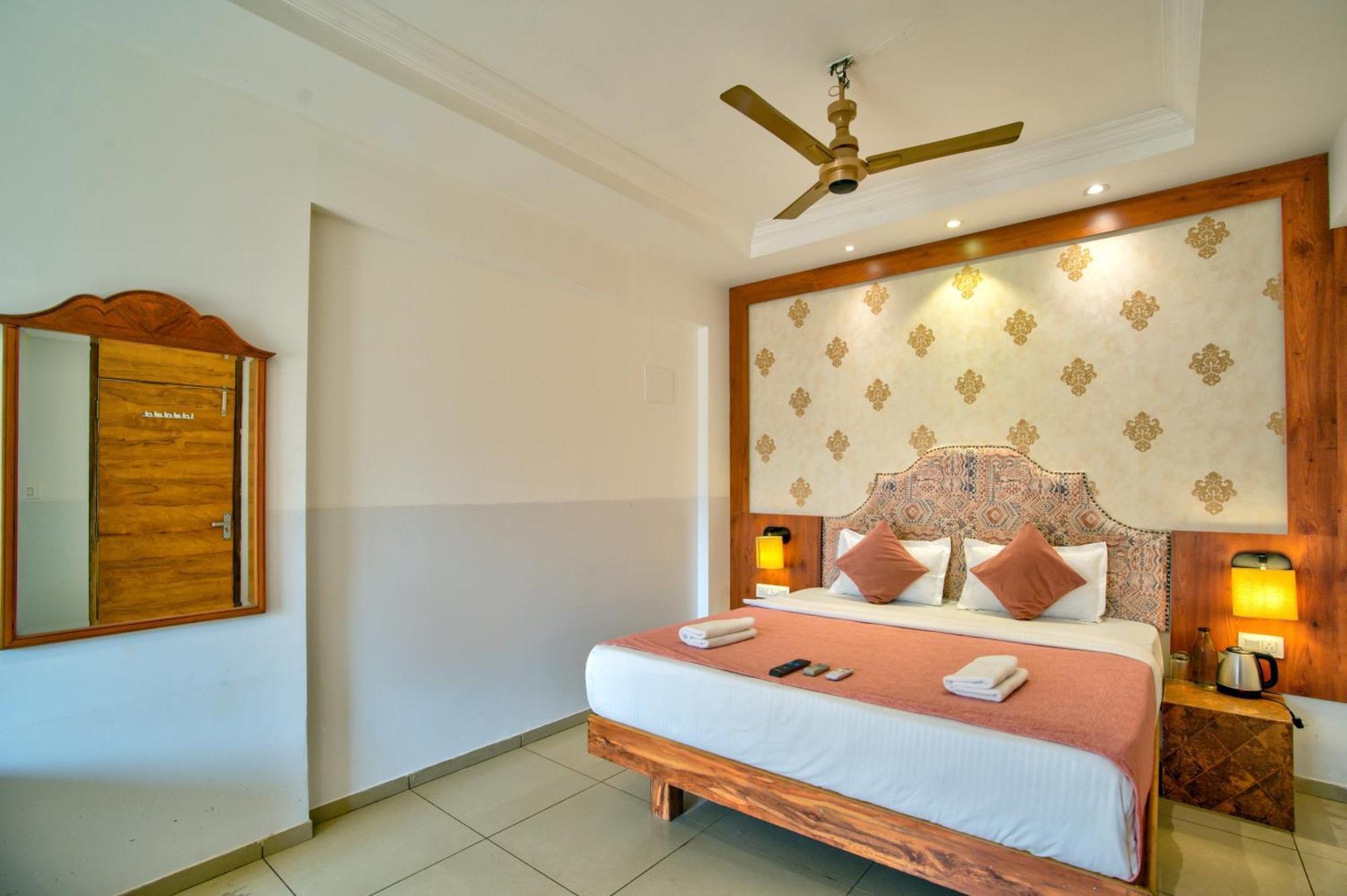 Hotel Sea Sapphire ,Калангуте Екстериор снимка