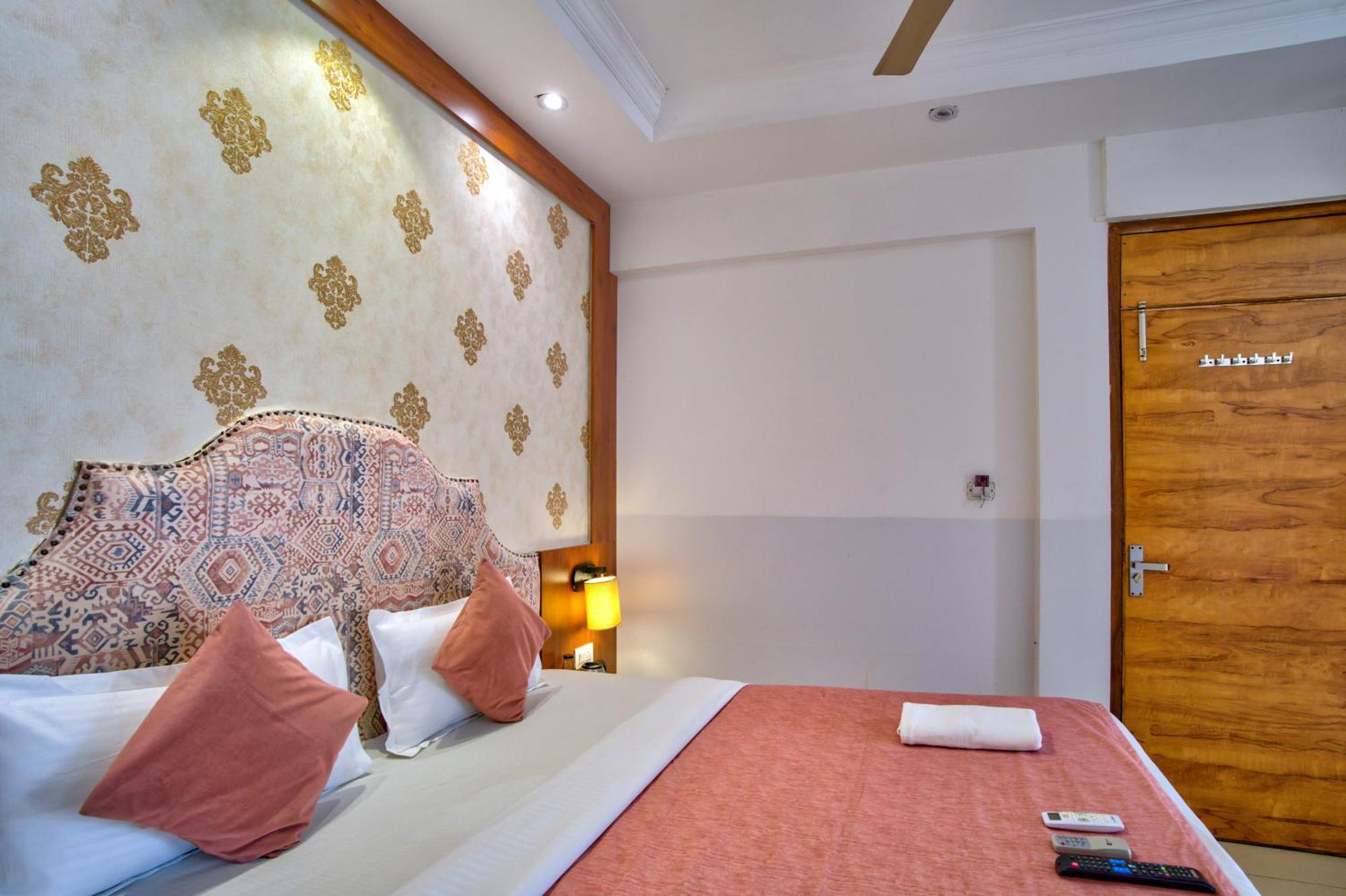 Hotel Sea Sapphire ,Калангуте Екстериор снимка
