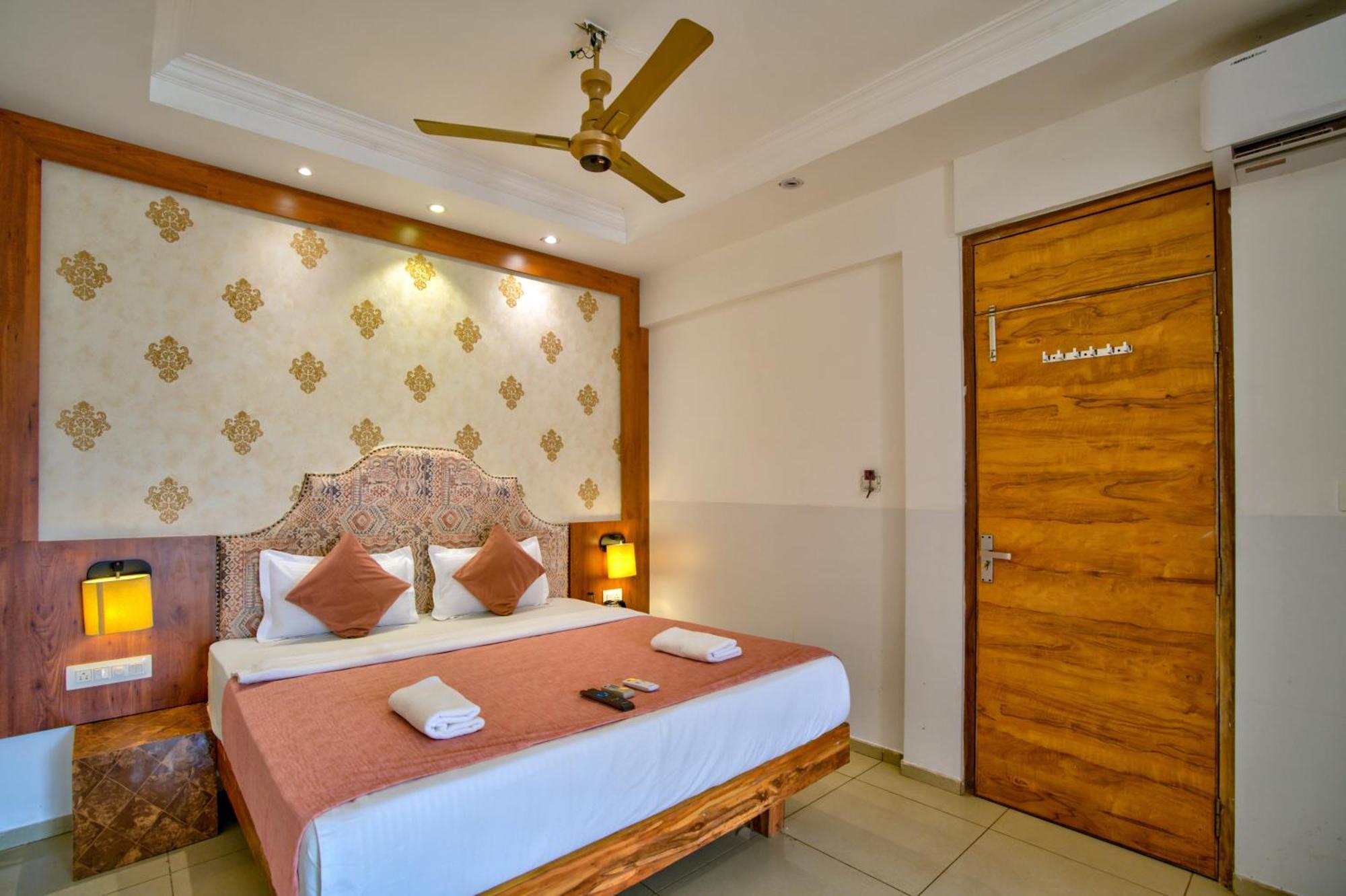 Hotel Sea Sapphire ,Калангуте Екстериор снимка